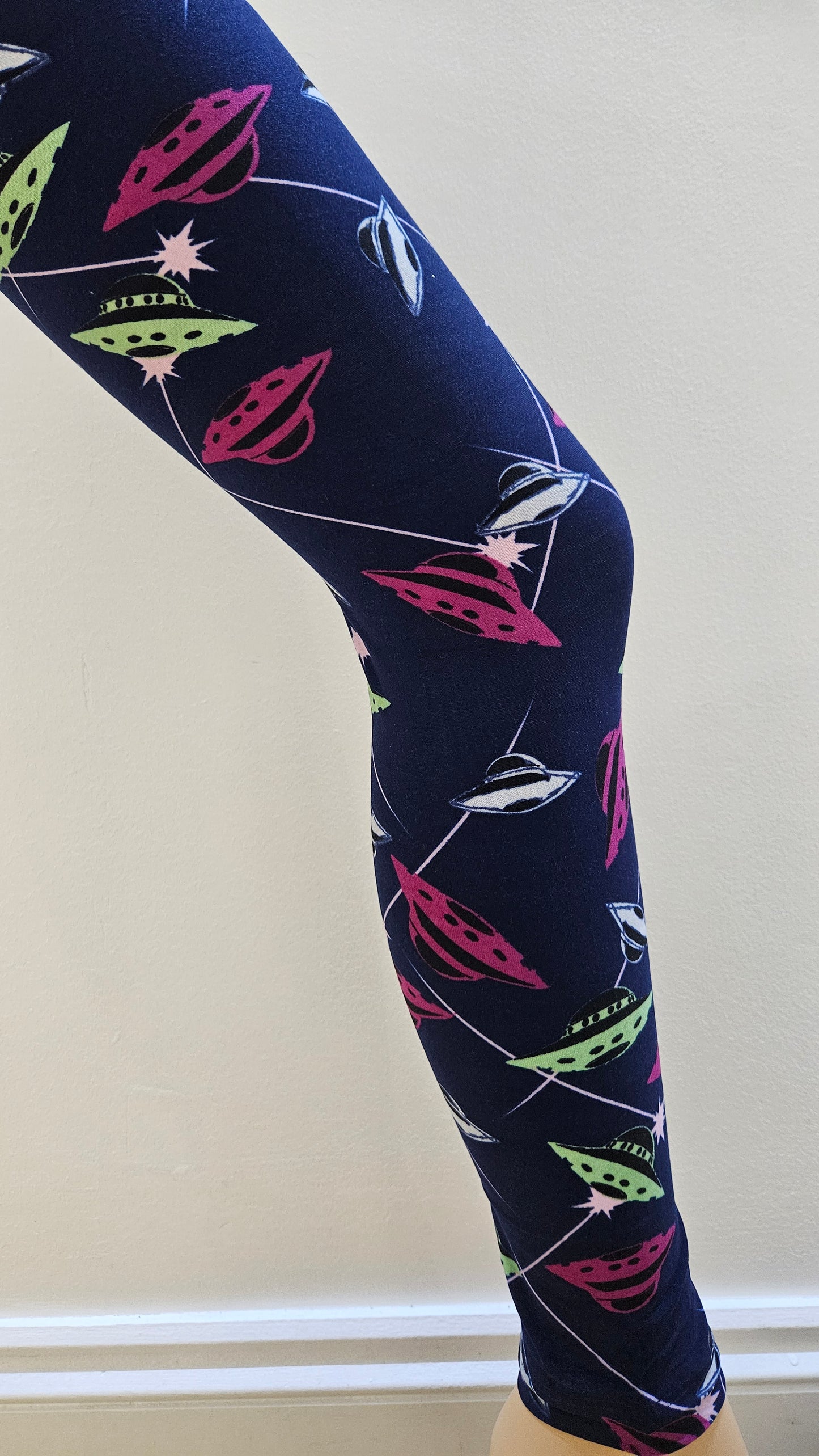 UFO patterned Buttery Soft High-Waisted Leggings-Shimena