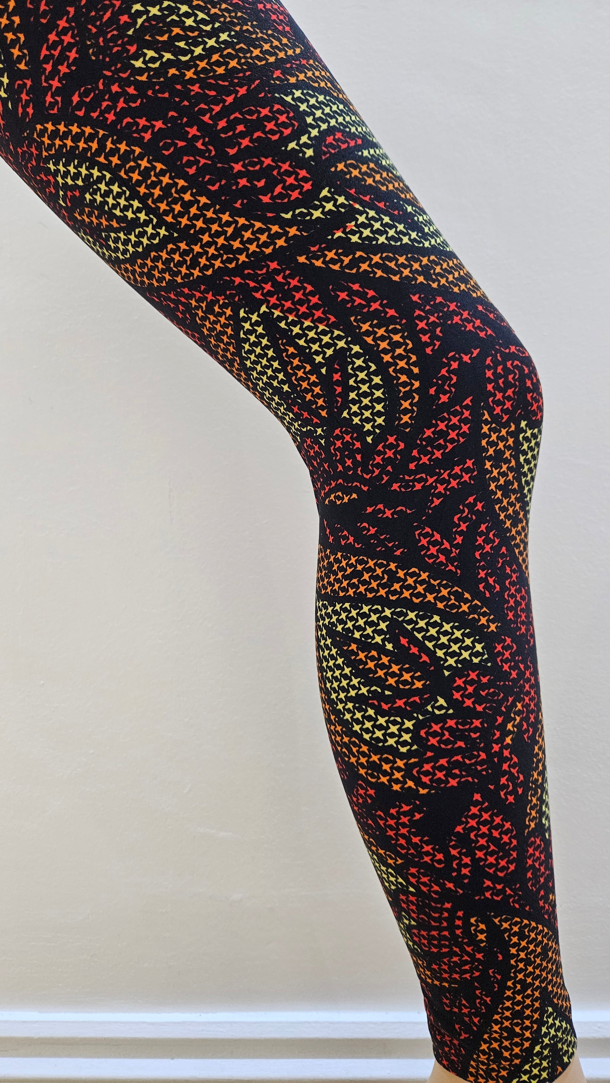 Geometric Petals Buttery Soft High-Waisted Leggings-Shimena