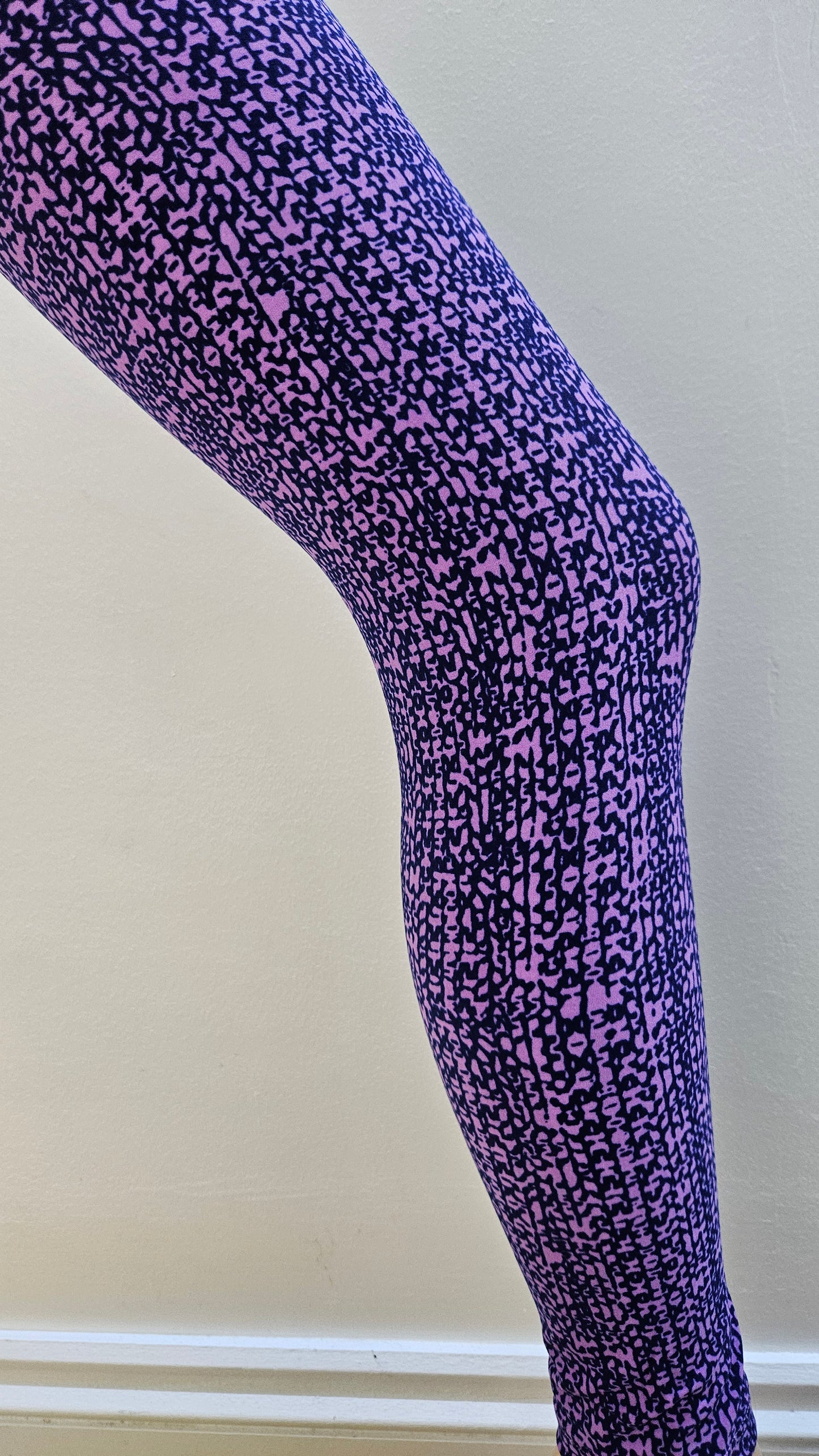 Purple Speckle Print Buttery Soft High-Waisted Leggings-Shimena