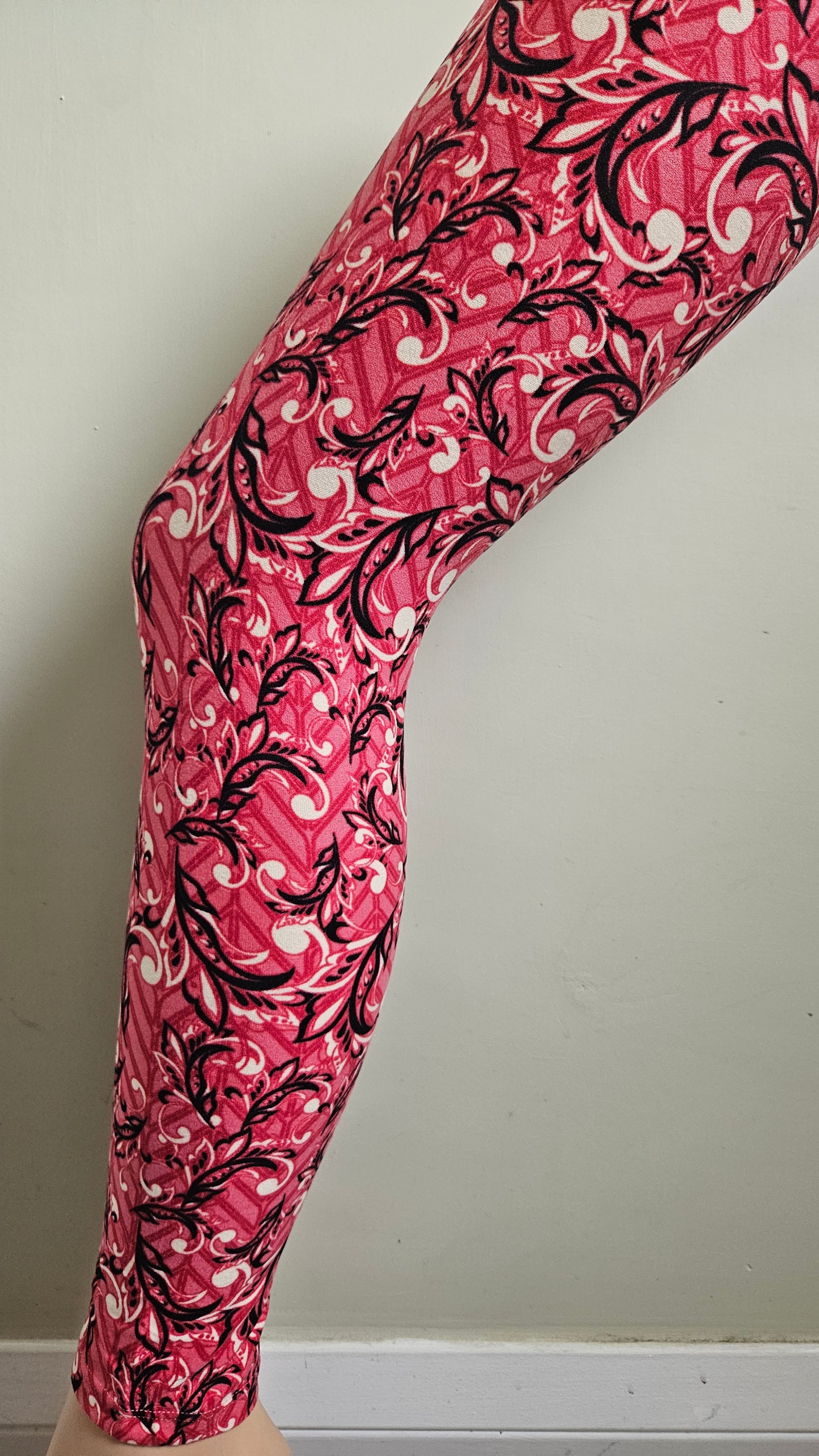 Pink Baroque Scroll Buttery Soft High-Waisted Leggings