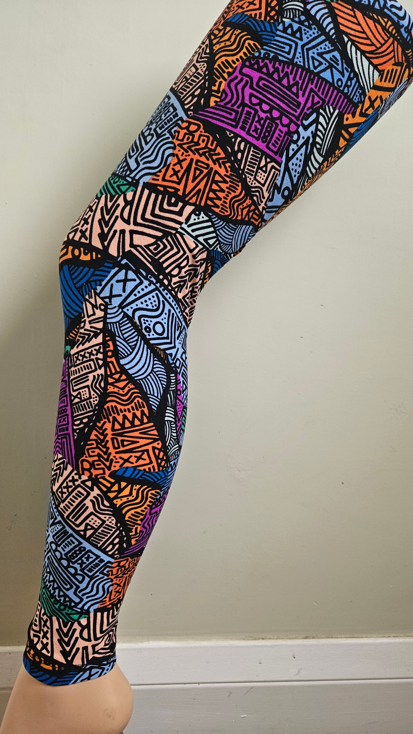 Multicolour Abstract Tribal Line Art Buttery Soft High-Waisted Leggings