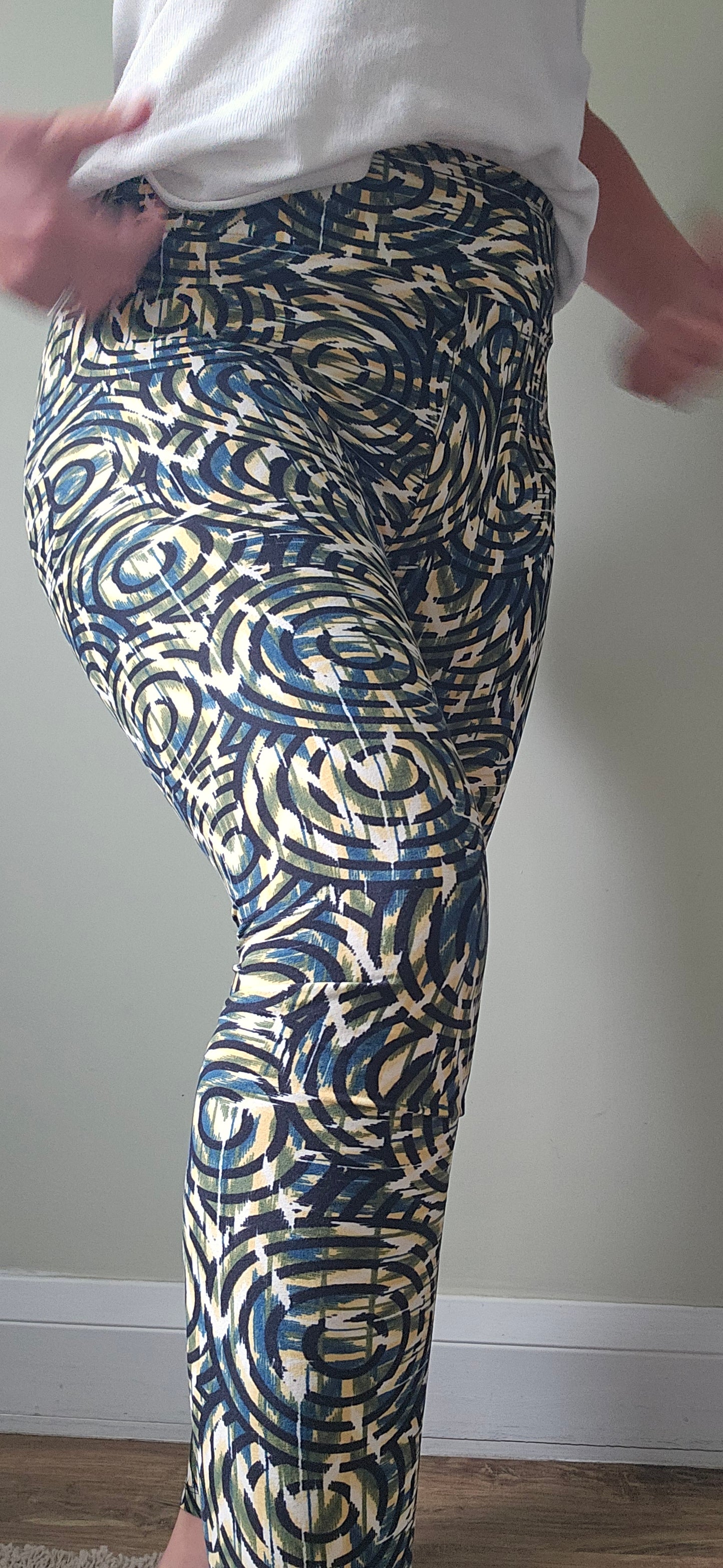 Cream Olive Abstract Swirl Buttery Soft High-Waisted Leggings