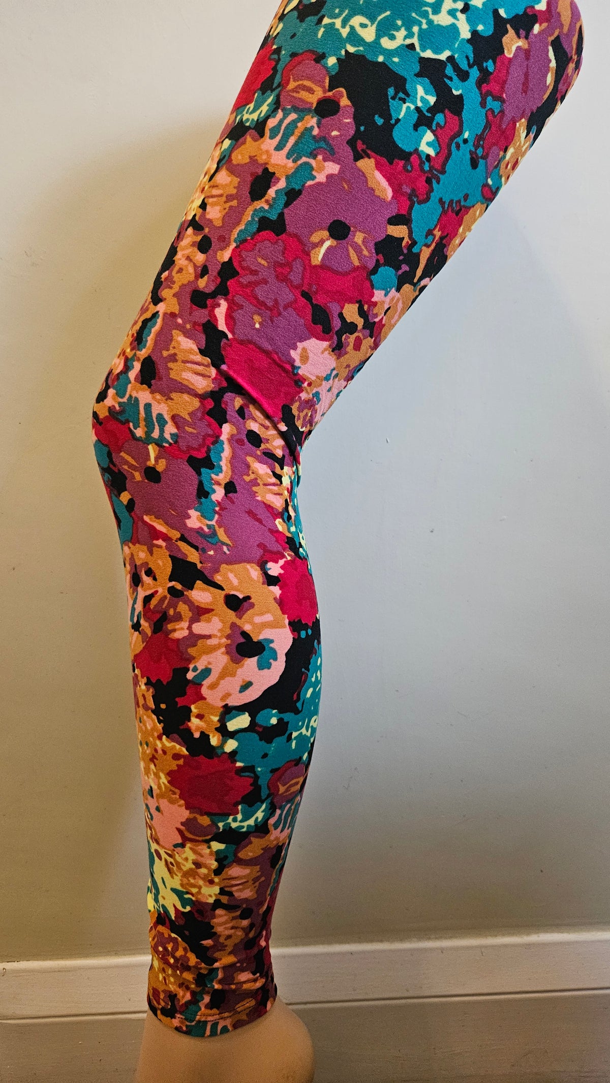 Multicolour Abstract Bloom Buttery Soft High-Waisted Leggings