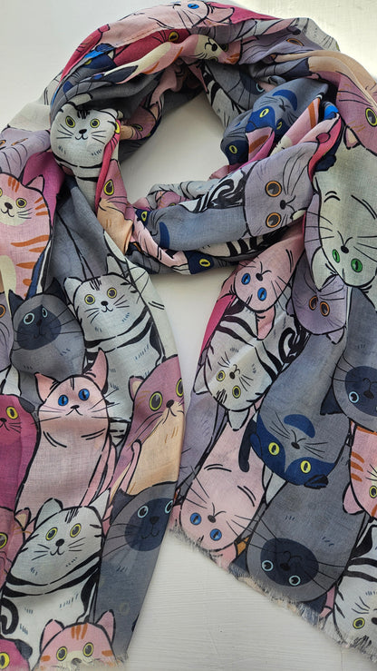 Scarf with Grey and pink cats on it