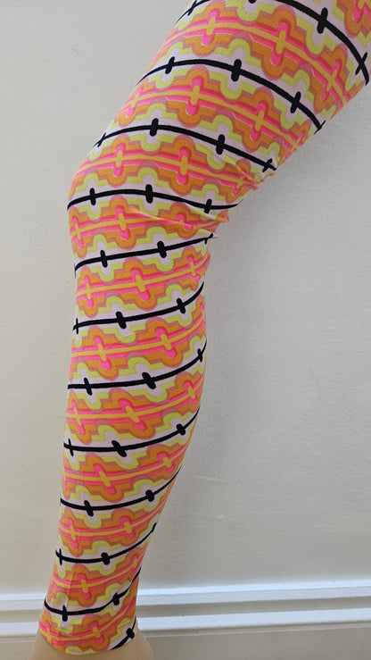 Retro Psychedelic Wave Buttery Soft High-Waisted Leggings-Shimena