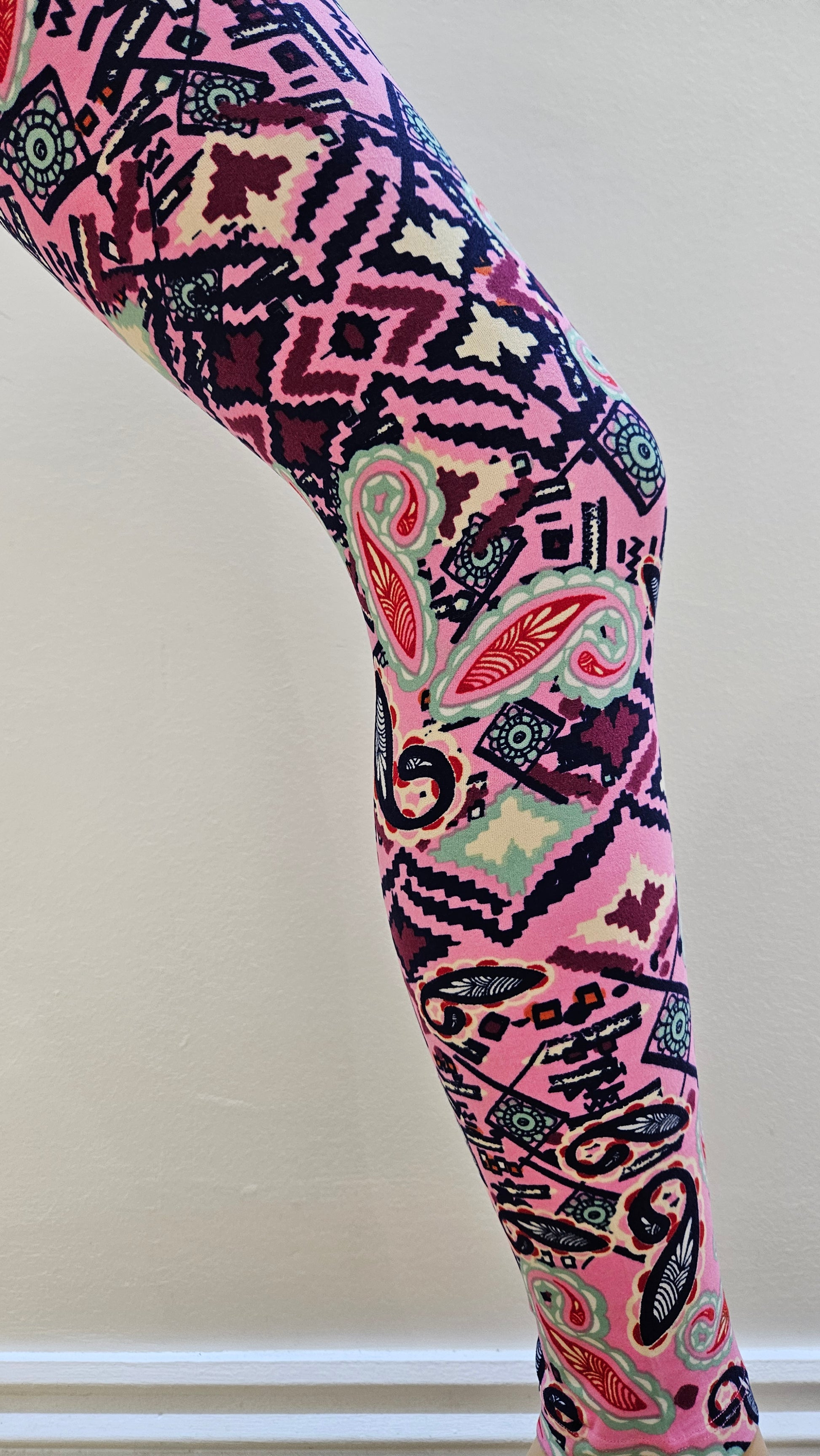 Pink & Navy Paisley Print Buttery Soft High-Waisted Leggings-Shimena