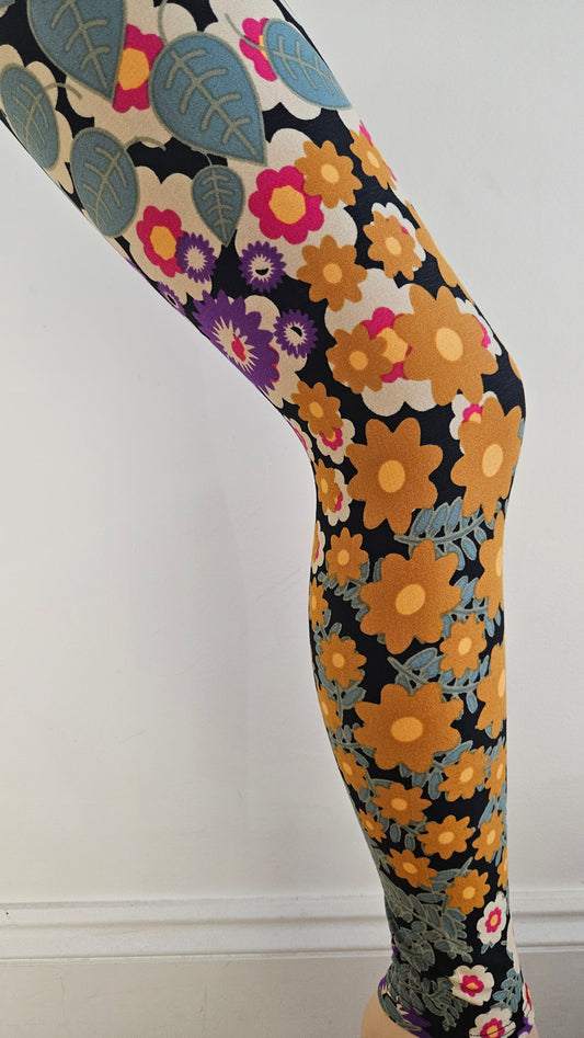 Black Retro Daisy Floral Buttery Soft High-Waisted Leggings-Shimena