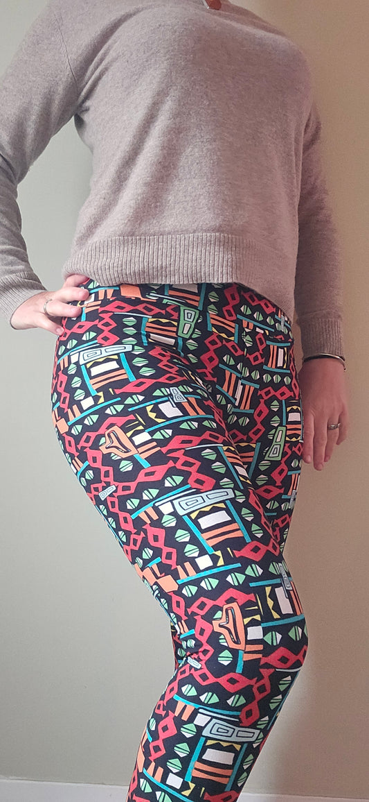 Black Background African Print Buttery Soft High-Waisted Leggings