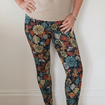 Autumn Chrysanthemum Buttery Soft High-Waisted Leggings